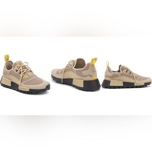 Men sneaker. Lining material mech. Outsole material rubber. Release year 2022